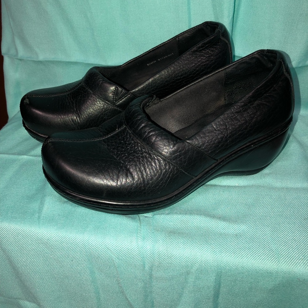 Softwalk comfortable women’s shoes 6 ww